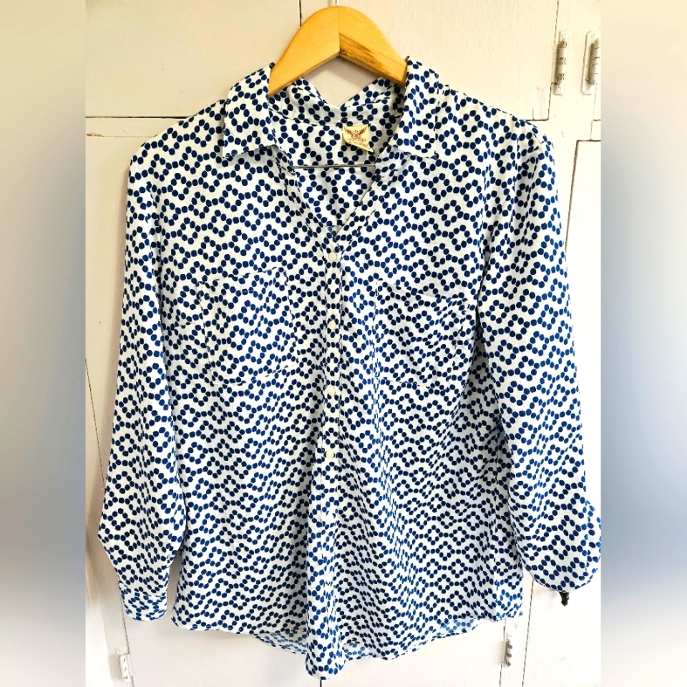 Faded Glory Size L women's long sleeved blouse